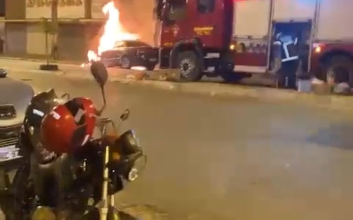 Vídeo: Carro pega fogo em avenida movimentada em São Luis