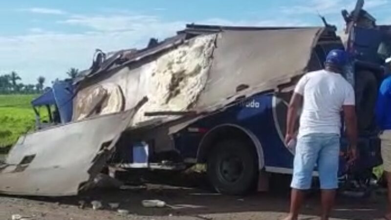Vídeo: Bandidos explodem carro-forte na BR-316 no Maranhão