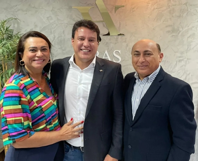Vice-governador Felipe Camarão faz visita de cortesia a Bebeto Abas e Simplesmente Maria