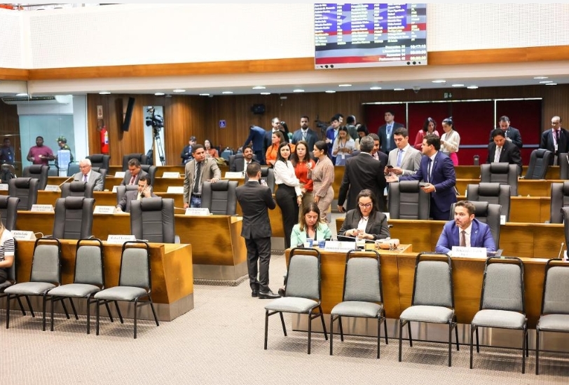 Assembleia aprova em primeiro turno a antecipação da eleição da Mesa Diretora