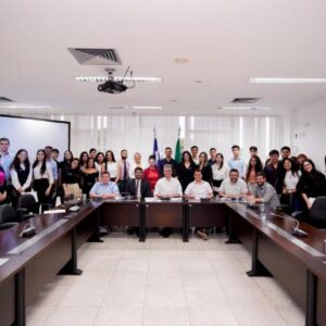 CCJ da Assembleia Legislativa do Maranhão recebe estudantes de Direito