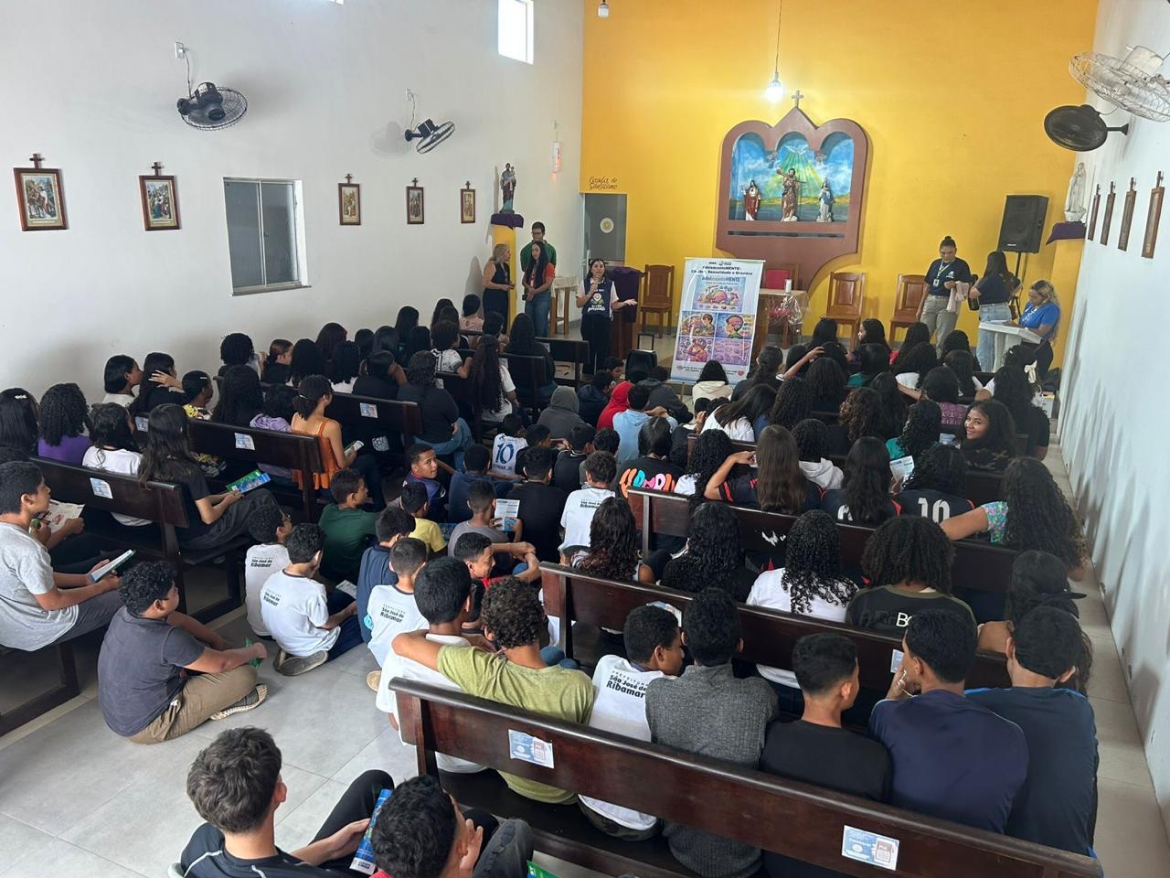 Projeto Adolescentemente beneficia mais de 100 jovens com ações de saúde e educação em São José de Ribamar